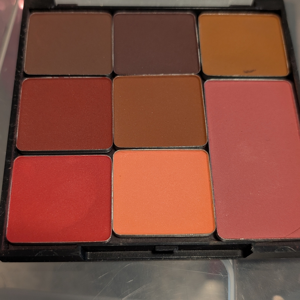 Makeup Geek Brown and Tan Blush Palette